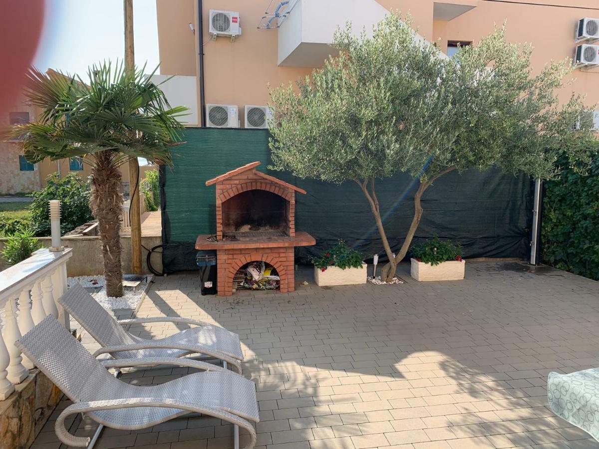 Apartman Petra 1 Vir Dış mekan fotoğraf
